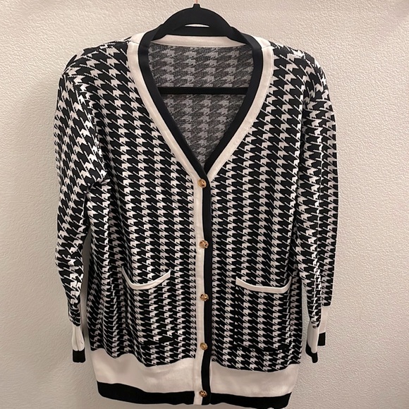 Commense Leisure Houndstooth Oversized Knit Cardigan - Picture 3 of 6